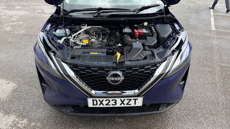 Nissan Qashqai 1.3 DiG-T MH Acenta Premium 5dr Petrol Hatchback